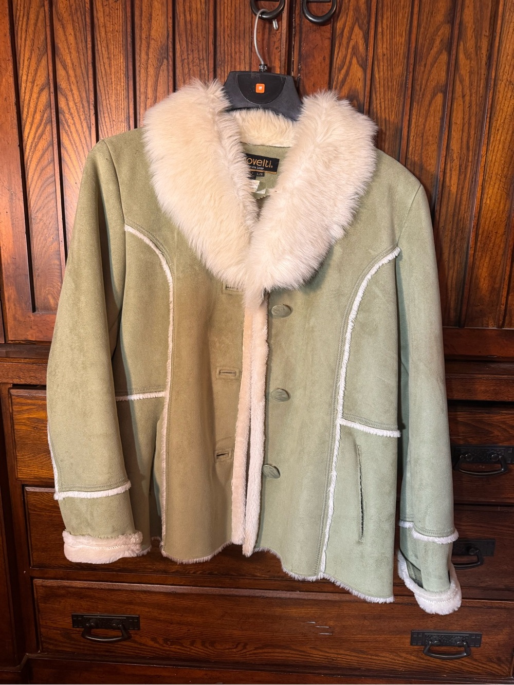 Vintage-Inspired Sage faux Suede Shearling Jacket with Cream Fur Collar